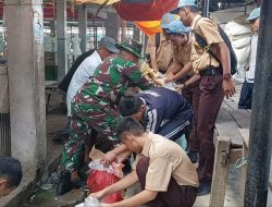 Ciptakan Kondisi Pasar Bersih Dan Nyaman, Koramil-04/Paleteang Karya Bakti Bersihkan Pasar Marawi