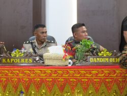 Dandim 0116/Nagan Raya hadiri Undangan Pelantikan dan Pengambilan Sumpah Anggota DPRK Nagan Raya