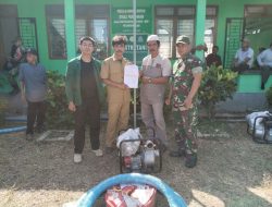 Babinsa Kodim Jeneponto Dampingi Kelompok Tani Penerima Bantuan Mesin Pompa Air Dari Kementrian Pertanian