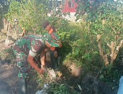 Sambut HUT TNI Ke 79, Babinsa Koramil 01 Binamu Bersama Masyarakat Kerja bakti Bersihkan Saluran Air