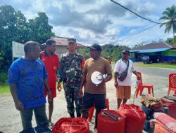 Babinsa Satgaster Laksanakan Pengamanan Acara Adat Antar Mas Kawin