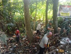 Ba Tuud Pimpin Personel Koramil 1419-04/Alla Karya Bakti Pembersihan Selokan