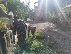 Personil Koramil 1405-01/Ujung Gelar Kerja Bhakti Bersama Warga di BTN Pepabri
