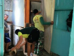 Babinsa Ramil 1422-02/Btm Pantau Progres Rehabilitasi Rumah Tidak Layak Huni (RTLH) di Desa Mangeloreng