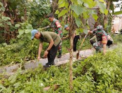 Sebagai Upaya Normalisasi Saluran Air, Koramil-06/Duampanua Kodim 1404/Pinrang Bersama Warga Dan Pelajar Laksanakan Karya Bakti
