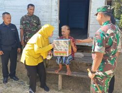 Menjelang HUT TNI Ke 79, Persit Kartika Chandra Kirana Cabang LVII Kodim 1210/Landak Gelar Bakti Sosial