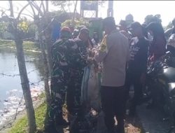 Koramil-02/Mattiro Sompe Kodim 1404/Pinrang Bersama Warga Kerja Bakti Membersihkan Saluran Air