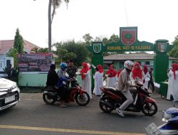Jumat Berkah, Koramil 18 Kajuara Salurkan Ratusan Nasi Kotak Kepada Masyarakat