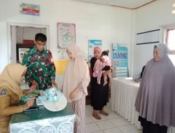 Babinsa Kel. Watang Palakka Koramil 07/Tanete Riattang Berikan Pendampingan Posyandu Di Wilayah