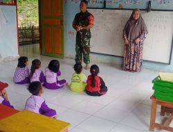 Babinsa Koramil 20/Bontocani Berikan Motivasi Dan Semangat Kepada Anak – Anak TK 