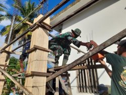 Hadir Di Tengah Rakyat, Anggota Koramil 21/Palakka Karya Bakti Pembenahan Masjid Di Desa Pasippo