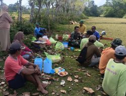 Babinsa Koramil 15/Mare Himbau Warga Tidak Bakar Sampah Di Sembarang Tempat