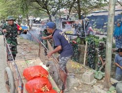 Jelang HUT TNI Ke 79, Personel Koramil 1407-07/Tanete Riattang Gelar Karbak Di Pasar Sentral Palakka