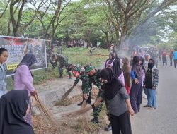 Sambut HUT TNI Ke 79, Koramil 04/Tellusiattinge Gelar Karbak Sasar Pasar Tradisional