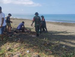 Peduli Lingkungan, Koramil-07 Kodim 1404/Pinrang Bersama Masyarakat Laksanakan Pembersihan Pesisir Pantai Salopi