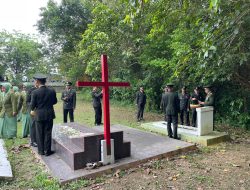 Jelang HUT Ke-79 TNI, Kodim 1210/Landak Gelar Ziarah dan Tabur Bunga di Makam Pahlawan Ngabang