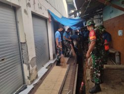 Ciptakan Lingkungan Bersih, Personil Koramil 1422-04/Mandai Karya Bhakti Bersama