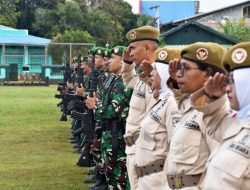 Kasdim 1707/Merauke Memimpin Upacara Bendera Mingguan