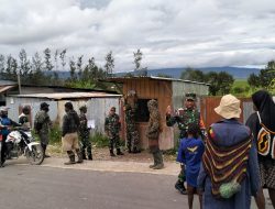 KORAMIL 1703-02/TIGI LAKSANAKAN SOSIALISASI JALAN SANTAI KEPADA SELURUH ELEMEN MASYARAKAT DALAM RANGKA MEMERIAHKAN HUT TNI KE – 79 TAHUN
