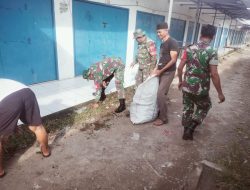 Wujud Kepedulian Terhadap Kebersihan, Koramil-05 Kodim 1404/Pinrang Gelar Kerja Bakti Pembersihan Pasar Tradisional