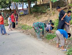 Anggota Koramil Baraka Timbulkan Semangat Gotong Royong Di Pondok Pesantren Umar Abdul Azis