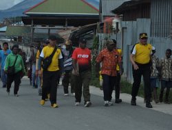 MEMERIAHKAN HUT TNI KE – 79 TAHUN 2024 KODIM 1703/DEIYAI ADAKAN JALAN SANTAI BERSAMA SELURUH ELEMEN MASYARAKAT
