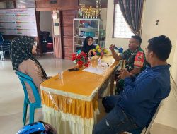 Koordinasi Menjelang Pilkada Babinsa Melaksanakan Komunikasi Sosial (Komsos) Dengan Panwascam