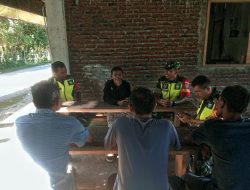 Babinsa Bandar Baru Gelar Patroli, Pastikan Keamanan Menjelang Pilkada di Pidie Jaya Kondusif