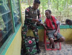 Terus Jalin Silaturahmi, Satgas Yonif 512/QY Sambangi Rumah-rumah Warga
