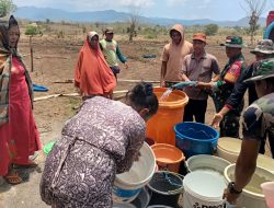 Atasi Kekeringan, Satgas TMMD Ke 122 TA. 2024 Kodim 1425/Jeneponto, Bergerak Cepat Distribusikan Air Bersih Bagi Warga