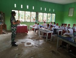 Peduli Pendidikan Anak Di Wilayah Binaan, Babinsa Cakkela Berikan Materi Wasbang Di SDN 283