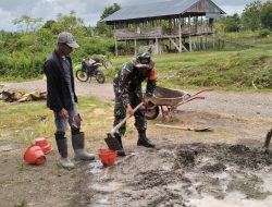 Kerja Bakti Pembuatan Talud Jalan Bentuk Kebersamaan Babinsa Lapri Dengan Warga Binaan