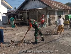 Bersama Warga Masyarakat, Babinsa Koramil 1425-01/Binamu Gotong Royong Bersihkan Areal Pasar