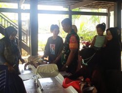 Babinsa Koramil 1405-04/Soppeng Riaja Hadiri Kegiatan Posyandu di Desa Lampoko
