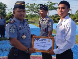 Apresiasi Kinerja, Lapas Banjarbaru Berikan Penghargaan Pegawai Teladan