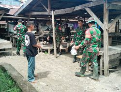 Ciptakan Pasar yang bersih dan sehat, Kodim 1404/Pinrang Bersihkan Pasar Bersama Warga