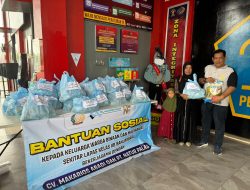 Lapas Banjarbaru Bagikan Bansos Kepada Keluarga Warga Binaan dan Warga Sekitar