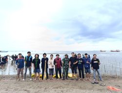 Babinsa Koramil-04/Sinjai Timur Kodim 1424/Sinjai Gelar Karya Bakti Penanaman Pohon Mangrove
