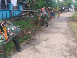 Antisipasi Banjir, Babinsa Maros Ajak Warga Bersihkan Saluran Drainase