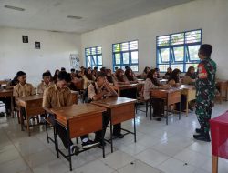 Tanamkan Nilai Nilai Pancasila, Babinsa Kodim 1422/Maros Berikan Materi Wawasan Kebangsaan kepada Siswa SMK