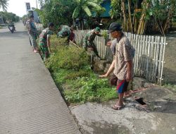Danramil-03/Mattiro Bulu Kodim 1404/Pinrang Pimpin Kerja Bakti Bersihkan Saluran Air