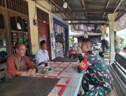 Babinsa Koramil 01/Pariaman Laksanakan Komsos Bersama Warga Demi Terciptanya Kenyamanan di Wilayah Binaan