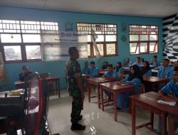 Babinsa Laksanakan Wasbang Kepada Siswa-Siswi SMA GUPI Raja Ampat
