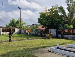Sambut Hari Juang TNI AD Ke – 79,Pembersihan TMP Dilakukan Prajurit Kodim 0907/Trk