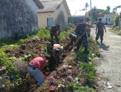 Danramil-03/Mattiro Bulu Kodim 1404/Pinrang Pimpin Kerja Bakti Bersihkan Saluran Air