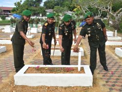 Korem 181/PVT Melaksanakan Ziarah Dalam Rangka Memperingati Hari Juang TNI AD ke-79, dan HUT ke-8 Kodam XVIII/Kasuari Tahun 2024