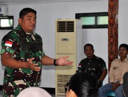 Dandim 1707/Merauke Berikan Pengarahan Kepada Petugas Dapur Sehat di Kab. Merauke
