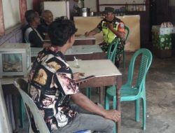 Babinsa Koramil 17/Geumpang Jalin Komsos dengan Warga Desa Leupu