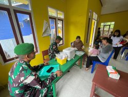 Satgas Pamtas Yonzipur 8/SMG Dukung Penuh Kegiatan Posyandu Balita di Desa Pujungan