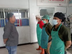 Jaga Kualitas Makanan dan Minuman, Pengawas Dapur Rutan Palu Lakukan Kontrol Rutin